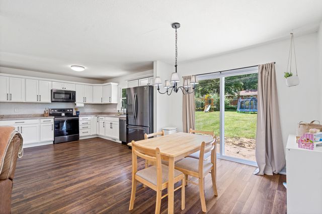 1905 GARDEN DR, Columbia, MO 65202