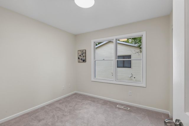 7748 Cayenne Plaza W, Woodbury, MN 55125