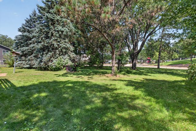 7748 Cayenne Plaza W, Woodbury, MN 55125