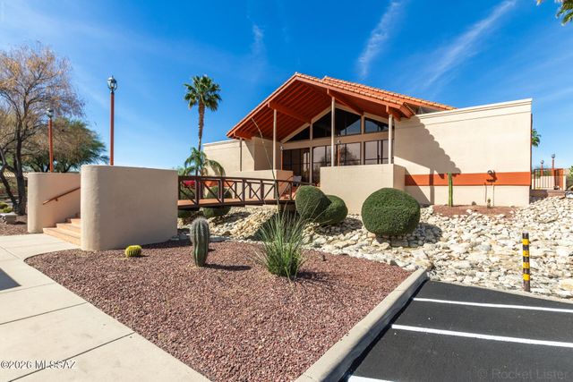 441 W Deerwood Lane, Green Valley, AZ 85614