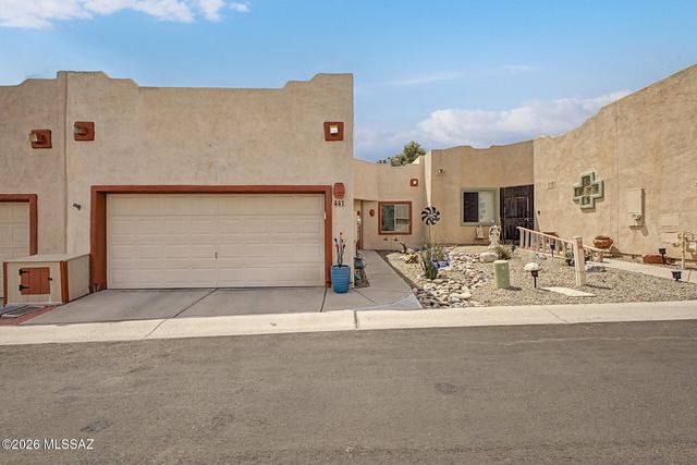 441 W Deerwood Lane, Green Valley, AZ 85614