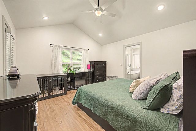 37 Forfar Circle, Bella Vista, AR 72715