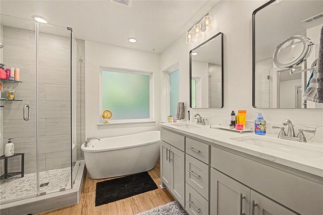 37 Forfar Circle, Bella Vista, AR 72715