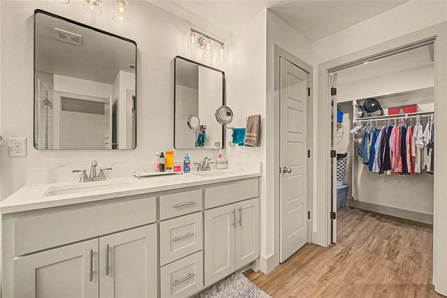 37 Forfar Circle, Bella Vista, AR 72715
