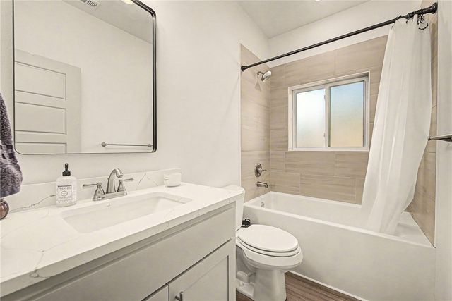 37 Forfar Circle, Bella Vista, AR 72715