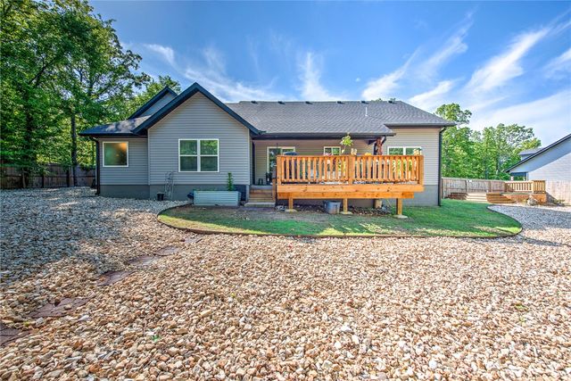 37 Forfar Circle, Bella Vista, AR 72715