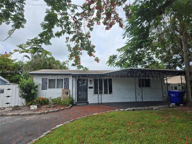 1131 N 75th Avenue, Hollywood, FL 33024