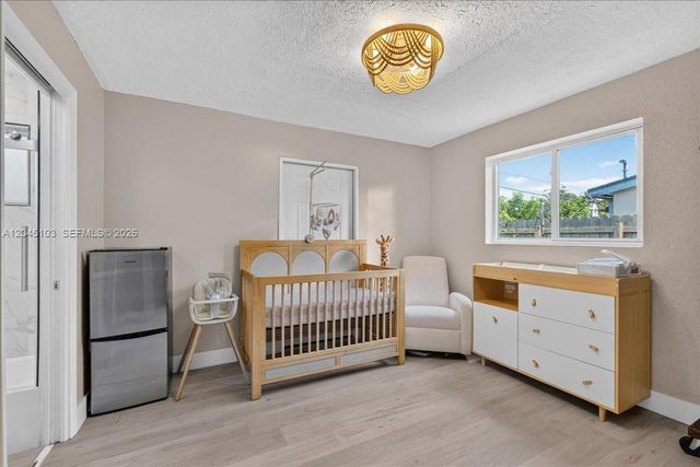 1131 N 75th Avenue, Hollywood, FL 33024