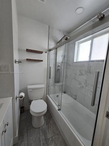 1131 N 75th Avenue, Hollywood, FL 33024