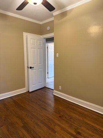 10240 S Eberhart Avenue 1, Chicago, IL 60628