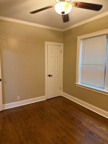 10240 S Eberhart Avenue 1, Chicago, IL 60628