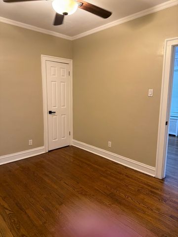 10240 S Eberhart Avenue 1, Chicago, IL 60628