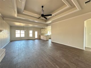 718 Golden Eagle DR, Salado, TX 76571