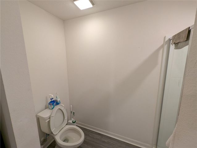 1556 WYNFORD CIRCLE, Tavares, FL 32778