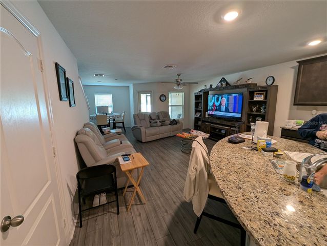 1556 WYNFORD CIRCLE, Tavares, FL 32778