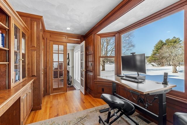 1409 Monument St, Concord, MA 01742