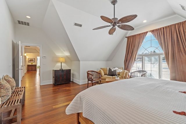 1409 Monument St, Concord, MA 01742