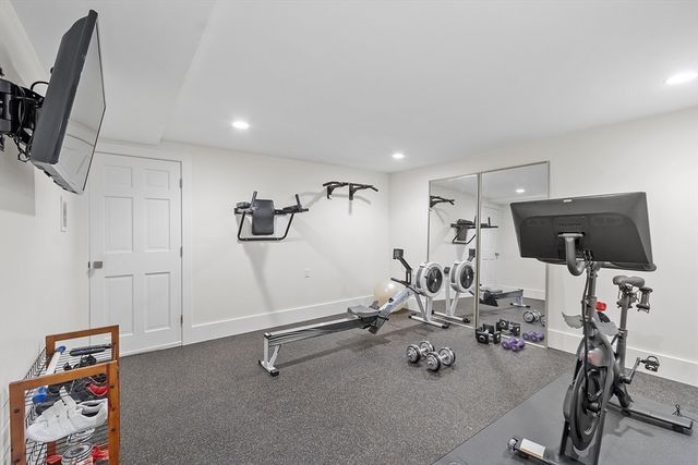 1409 Monument St, Concord, MA 01742