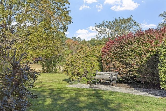 1409 Monument St, Concord, MA 01742