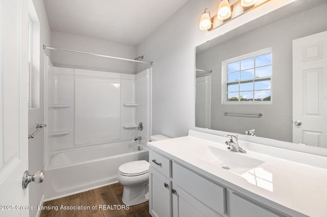 2984 Moccasin Drive, Dewitt, MI 48820