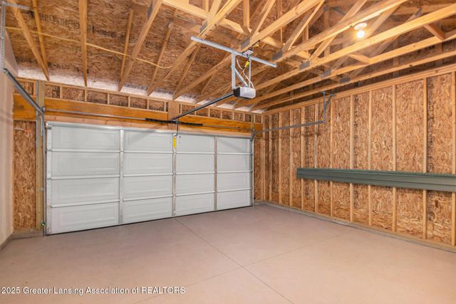 2984 Moccasin Drive, Dewitt, MI 48820