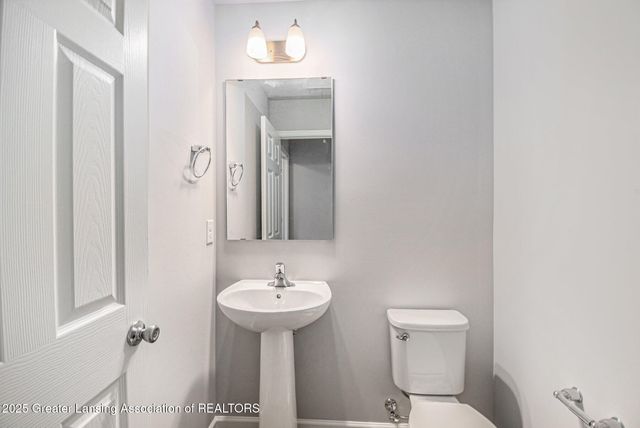 2984 Moccasin Drive, Dewitt, MI 48820