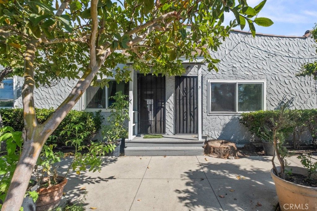 221 W Hillcrest Boulevard, Inglewood, CA 90301 — photo 2