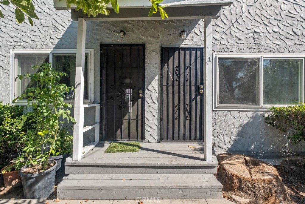 221 W Hillcrest Boulevard, Inglewood, CA 90301 — photo 3