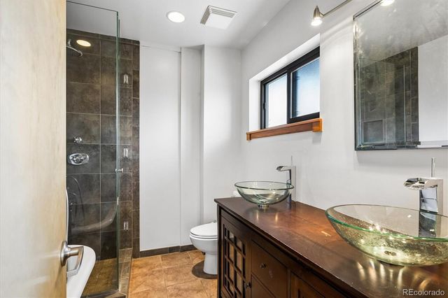 2715 Blake Street 201, Denver, CO 80205