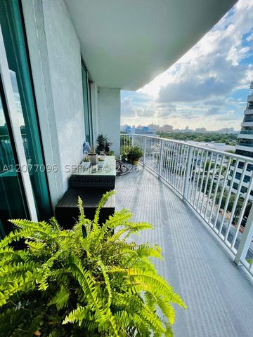 3180 SW 22nd Ter 908, Miami, FL 33145