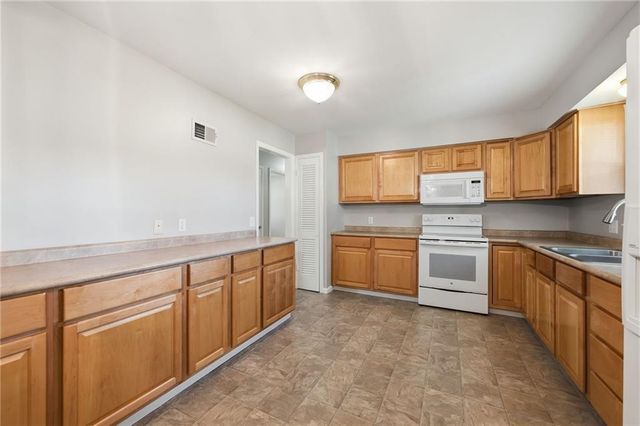 15309 E 42ND Terrace S, Independence, MO 64055