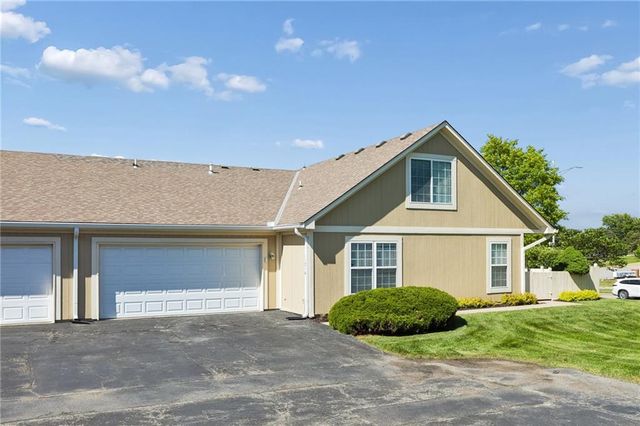 11316 S Pflumm Road, Lenexa, KS 66215