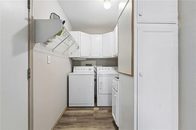 11316 S Pflumm Road, Lenexa, KS 66215