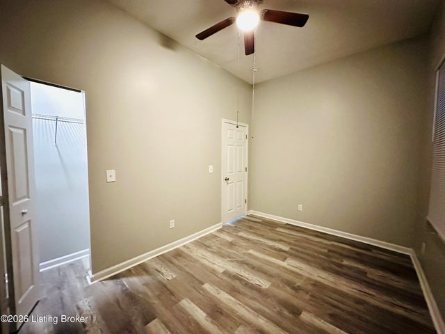 421 S 27th St, Louisville, KY 40212