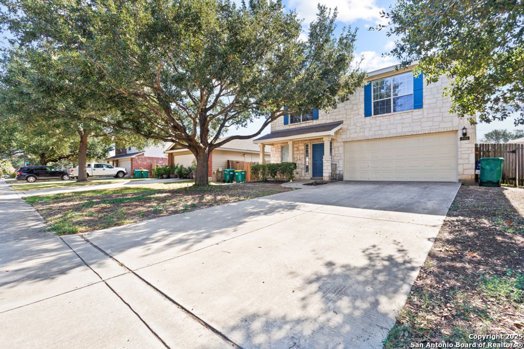 8968 Scarlet Creek, Universal City, TX 78148