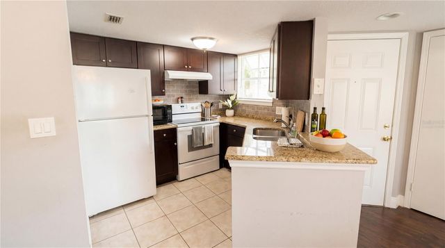 1948 LAKE ATRIUMS CIRCLE 113, Orlando, FL 32839