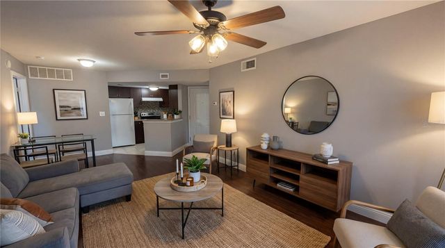 1948 LAKE ATRIUMS CIRCLE 113, Orlando, FL 32839