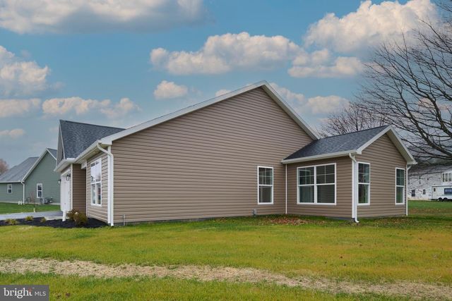 105 BLUESTEM CIR, Centre Hall, PA 16828