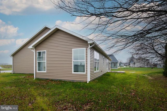 105 BLUESTEM CIR, Centre Hall, PA 16828