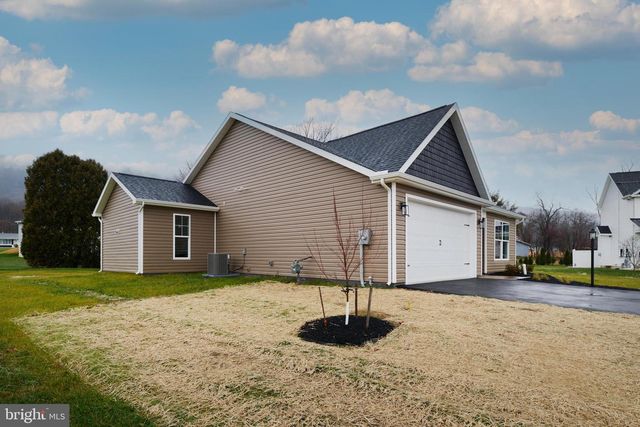 105 BLUESTEM CIR, Centre Hall, PA 16828