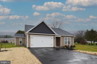 105 BLUESTEM CIR, Centre Hall, PA 16828