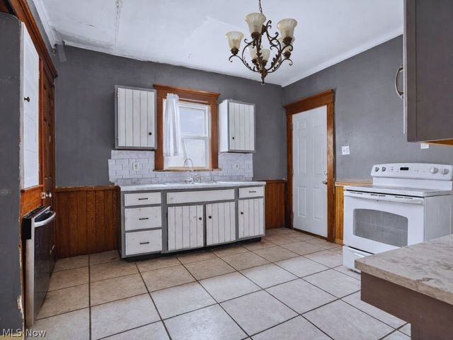 1117 State Street, Steubenville, OH 43952