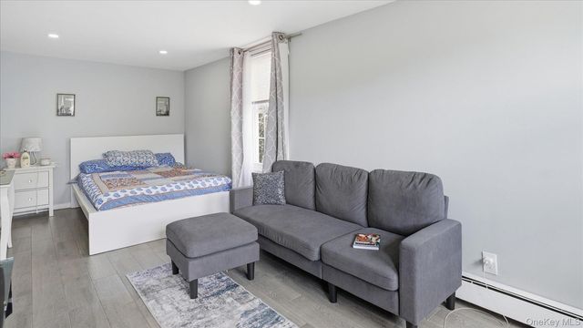 13 Peachtree Lane, Levittown, NY 11756