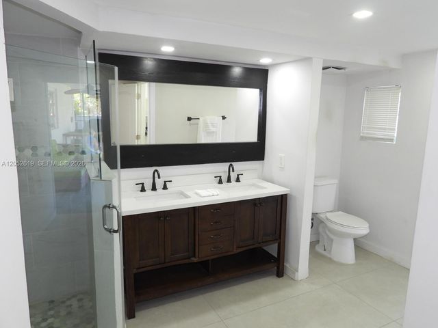 715 Hollywood Boulevard, Hollywood, FL 33019