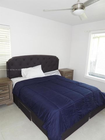 715 Hollywood Boulevard, Hollywood, FL 33019