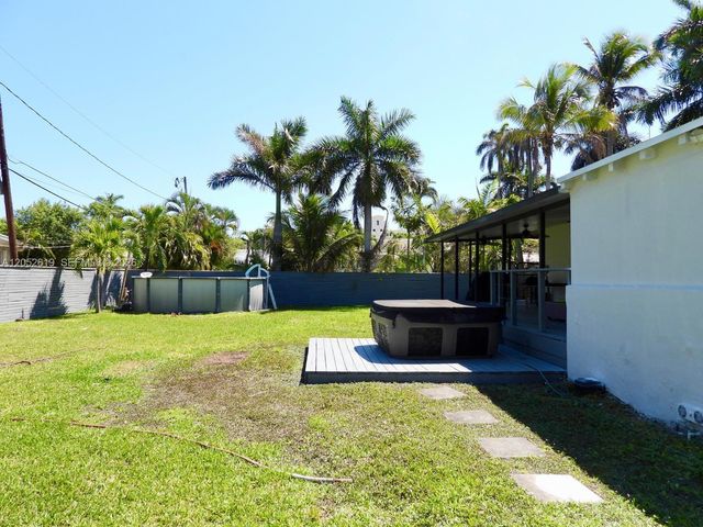 715 Hollywood Boulevard, Hollywood, FL 33019