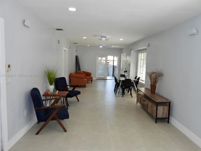 715 Hollywood Boulevard, Hollywood, FL 33019