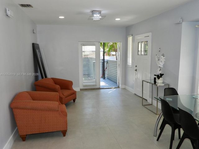 715 Hollywood Boulevard, Hollywood, FL 33019