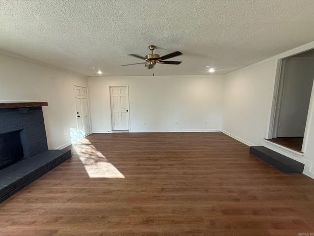 10901 Lorie Lane, Mabelvale, AR 72103