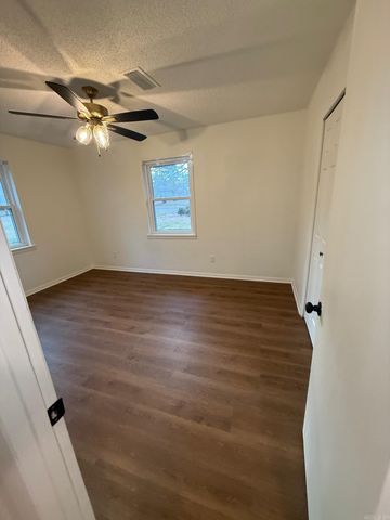 10901 Lorie Lane, Mabelvale, AR 72103